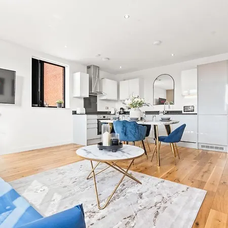 Golden Quarter Penthouse - 3 Beds - Contractors Birmingham